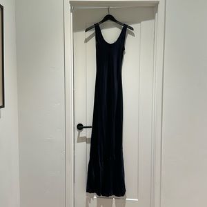NILI LOTAN | silk maxi dress  | scoop neck | deep navy blue